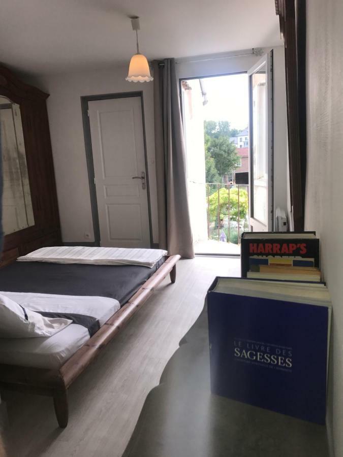 Gite Ancien Relais De Saint-Jacques Ла-Рош-Гийон Экстерьер фото